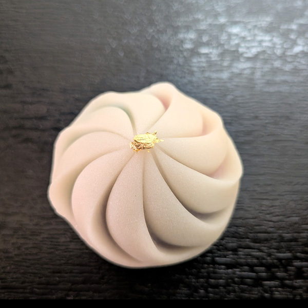 「寛永煌華」 作：袖本 富雄